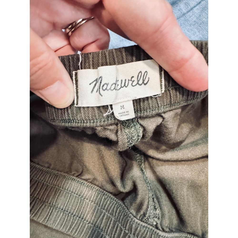 Madewell Womens Pull On Shorts Bundle Size M Blue Chambray Olive Green 2 Pairs - Picture 2 of 5